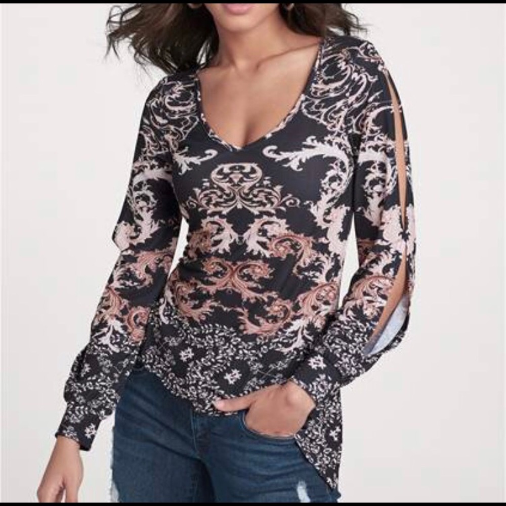 Venus Cold shoulder print top